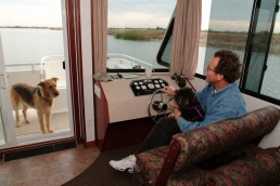 Houseboats.com - Bella Vista, CA